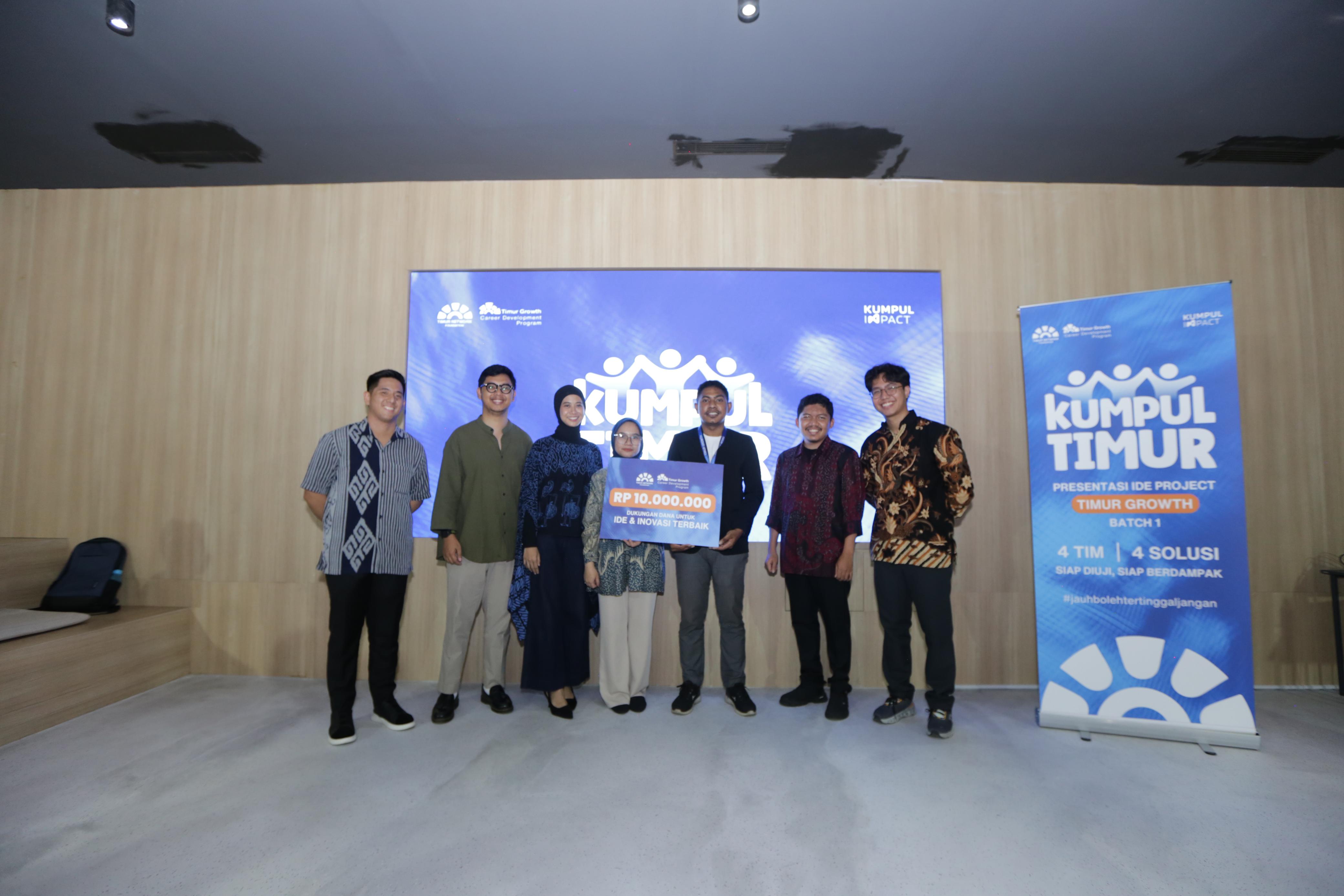 Gambar Koderasi berhasil keluar sebagai Juara 1 pada kompetisi bisnis yang di adakan oleh Timur Network Foundation